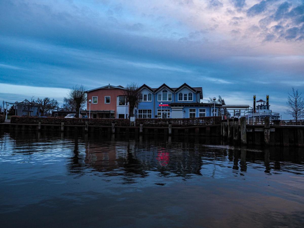 Ostseelagune Zingst, Exklusive Dhh, Strandnah, Sauna, Kamin, 3 Sz, 2 Baeder, Glasfaser, Haustierfrei, Garten Mit Suedterrasse, E-Ladesaeule, 2 Stellplaetze, Strandkorb, Fahrradschuppen, Waschmaschine, Trockner, Nichtraucher Exterior foto