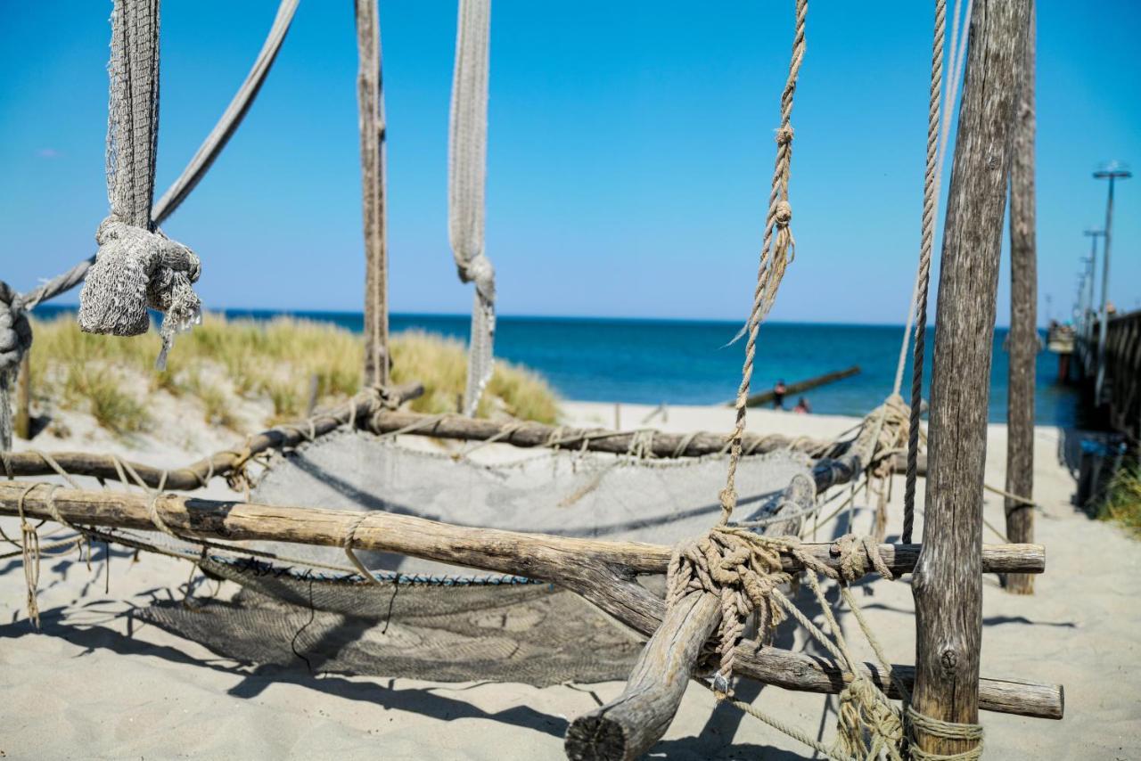 Ostseelagune Zingst, Exklusive Dhh, Strandnah, Sauna, Kamin, 3 Sz, 2 Baeder, Glasfaser, Haustierfrei, Garten Mit Suedterrasse, E-Ladesaeule, 2 Stellplaetze, Strandkorb, Fahrradschuppen, Waschmaschine, Trockner, Nichtraucher Exterior foto